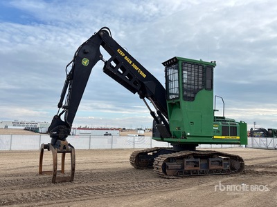 2012 John Deere 2454D Short Wood Cargadora de troncos