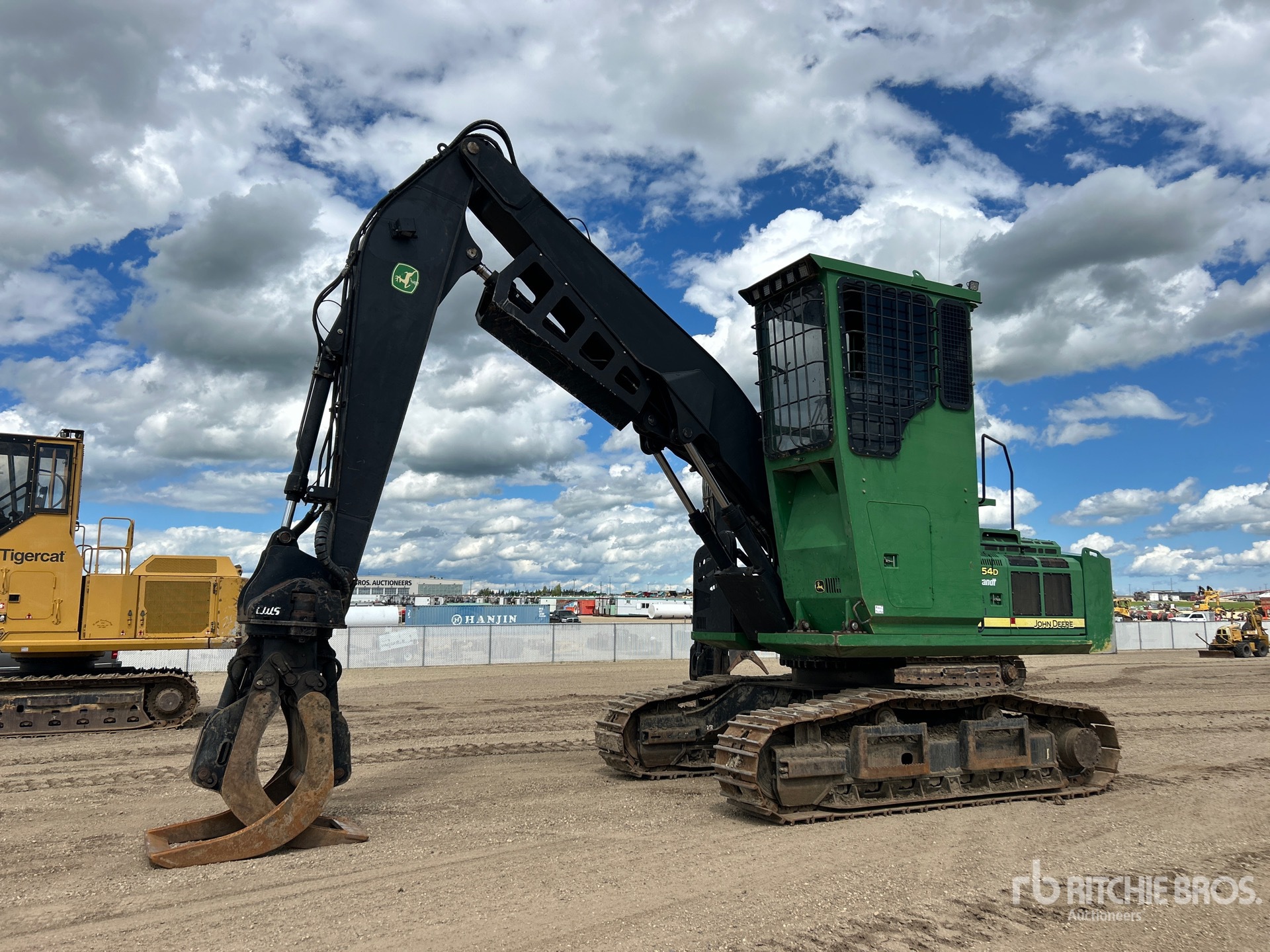 2012 John Deere 2454D tracked Short Wood Log Loader