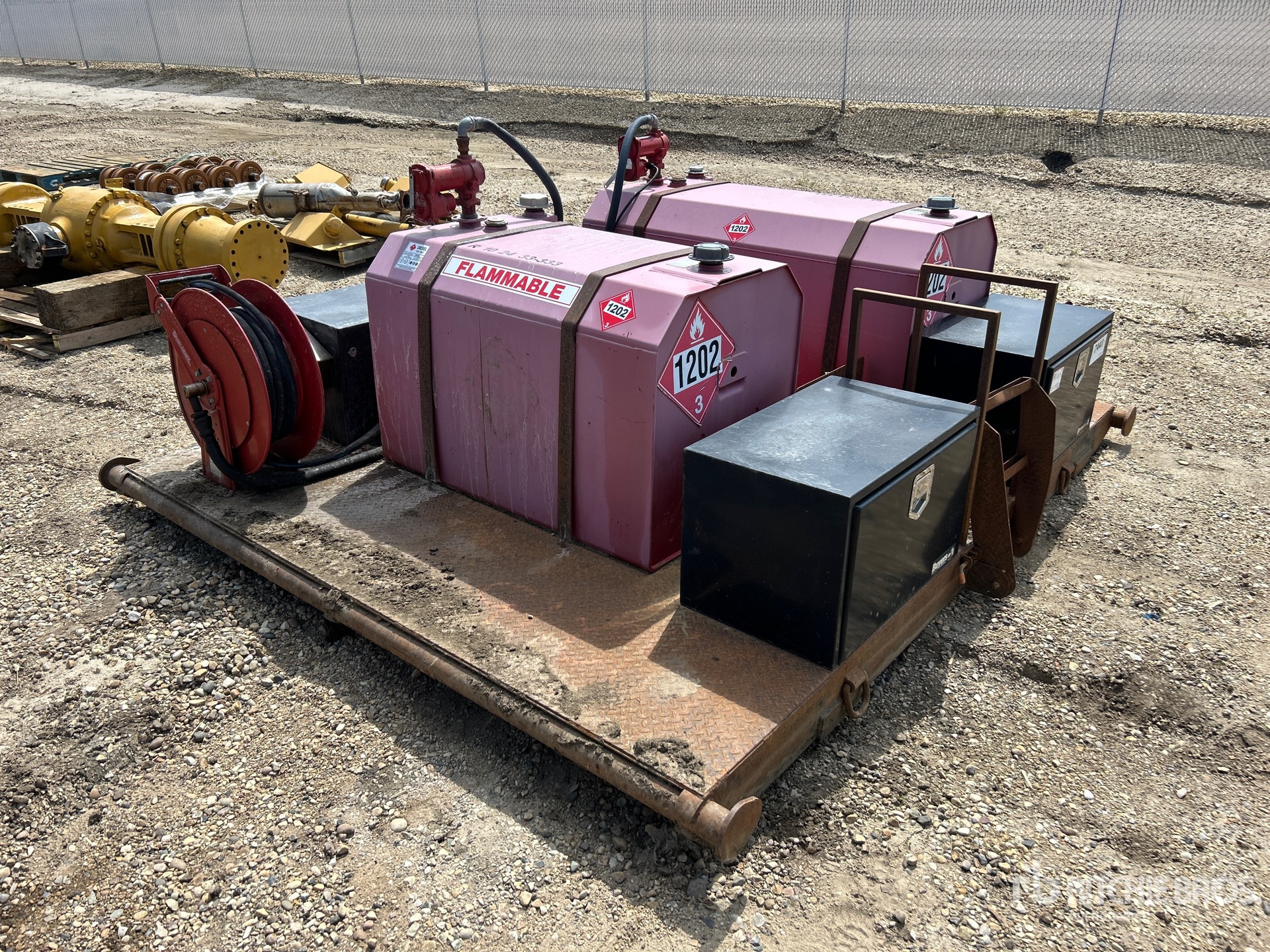 1440 L Skid Mounted Steel Diesel Fuel Tank