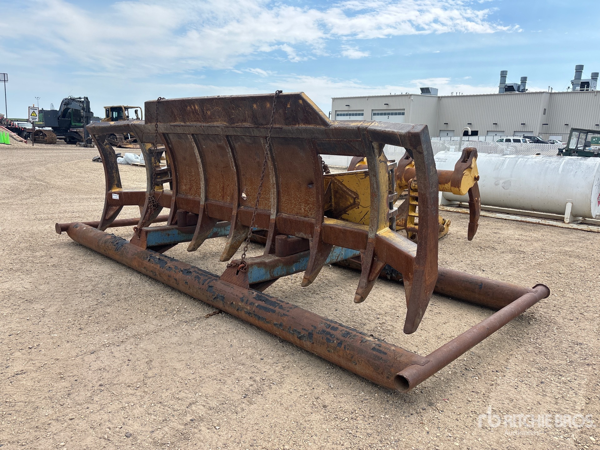 Cat 194 in Beales Basket Rake Dozer Rake - Fits Cat D8N