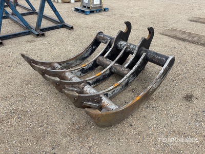 60 in Q/C Excavator Rake - Fits JD 2154G