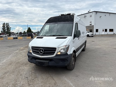 2018 Mercedes-Benz Sprinter 2500 冷蔵トラック