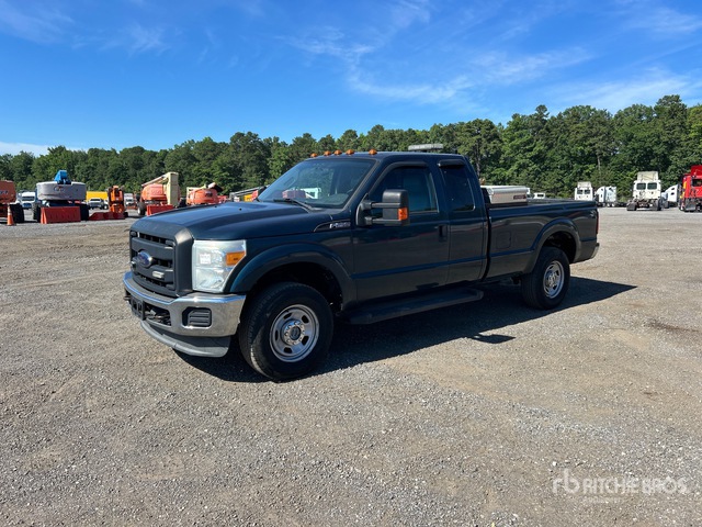 2014 Ford F-250 XL 4x4 Extended Cab Pickup