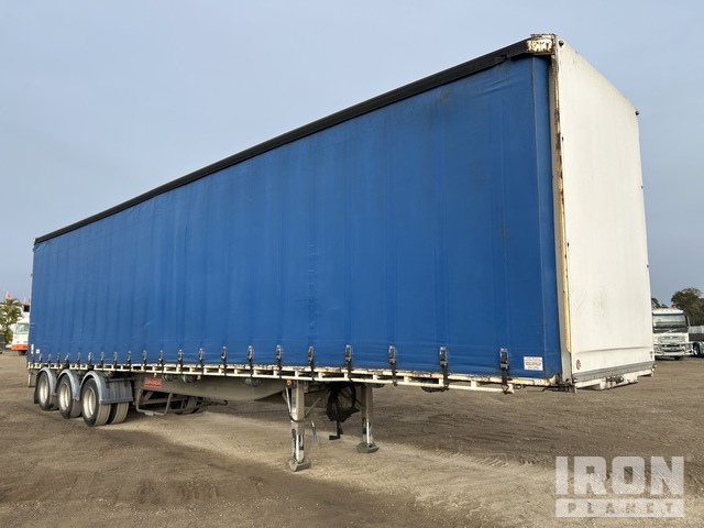 Curtain Side Trailers