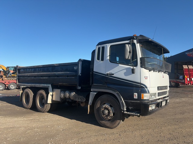 1999 Mitsubishi FV517K 6x4 Tipper Truck 1999 Mitsubishi FV517K 6x4 Tipper Truck