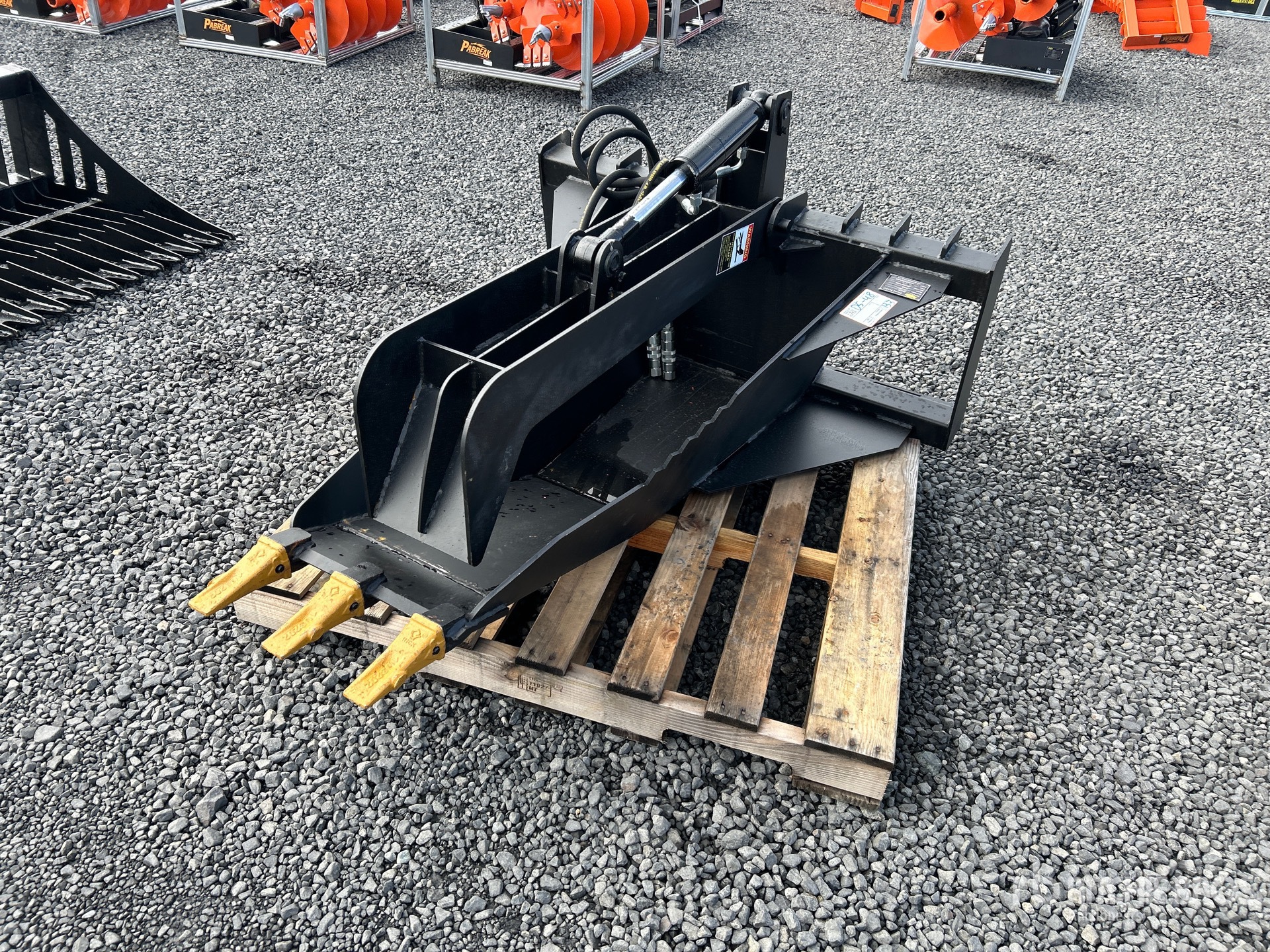 2026 PABREAK SBT280 Skid Steer Stump Bucket (Unused)