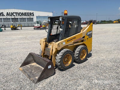 Gehl SL 3840 Skid Steer Loader