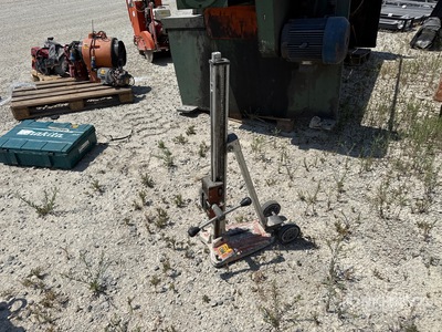 Husqvarna DM230 Core Drill