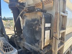 4 Underbody - Truck with Hydraulic Tank