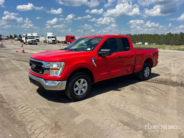 2022 Ford F-150 XLT 4x4 Extended Cab Pickup