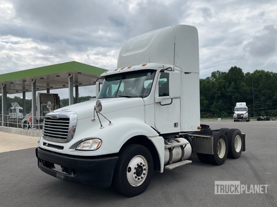 2014 Freightliner Columbia 6x4 T/A Day Cab Truck Tractor (Glider Kit)