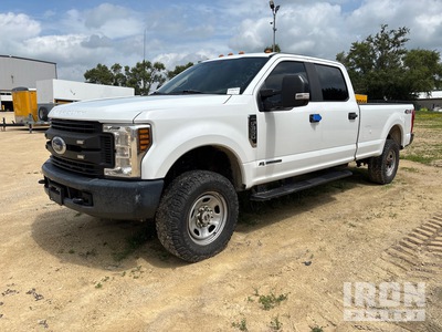 2018 Ford F-350 XL 4x4 Crew Cab Pickup