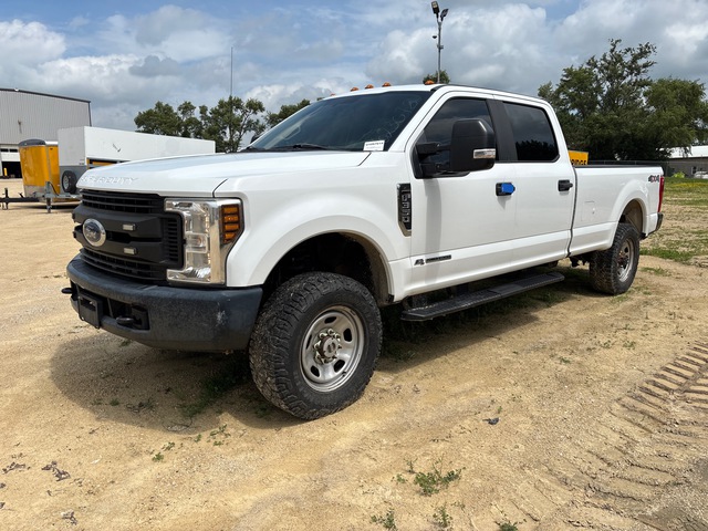 2018 Ford F-350 XL 4x4 Crew Cab Pickup
