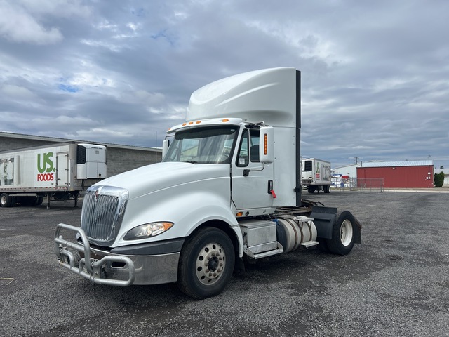 2014 International ProStar + 4x2 S/A Day Cab Truck Tractor 2014 International ProStar + 4x2 S/A Day Cab Truck Tractor