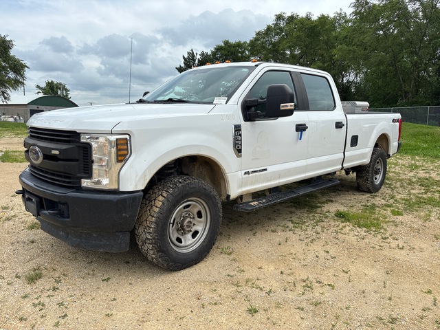 2019 Ford F-350 XL 4x4 Crew Cab Pickup
