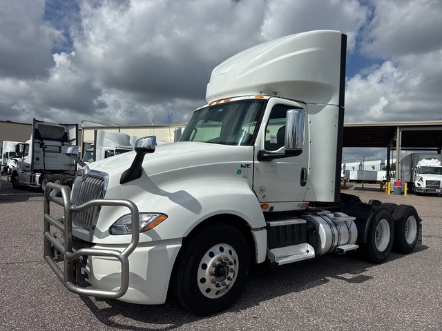 2020 International LT625 6x4 T/A Day Cab Truck Tractor 2020 International LT625 6x4 T/A Day Cab Truck Tractor
