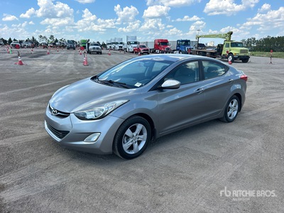 2013 Hyundai ELANTRA Automobile