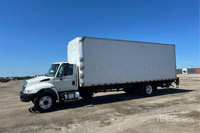2018 International 4300 4x2 Van Truck