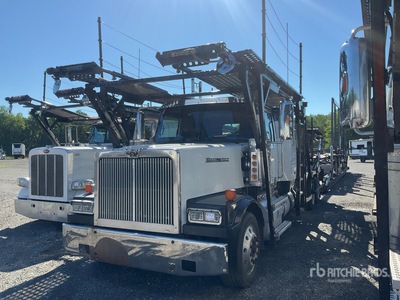 2017 Western Star 4900 6x4 Sleeper Car Carrier Truck