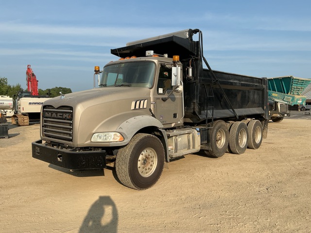 2016 Mack GU813 8x4 Tri/A Dump Truck