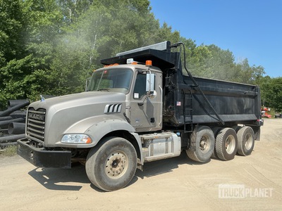 2016 Mack GU813 8x4 Tri/A Dump Truck