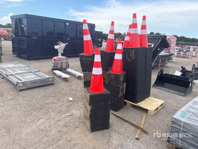 Quantity of (250) 2026 STARVOX TC-250P 28 in PVC Safety Pachołki drogowe (Unused)