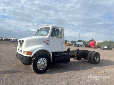 1997 International 8100 4x2 Fahrgestell