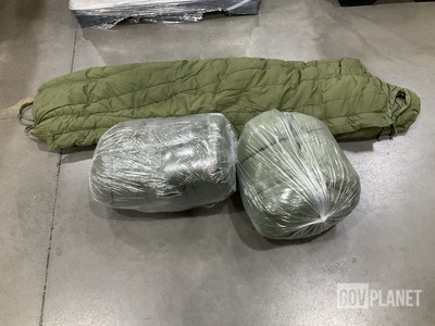 (60) Sleeping Bags