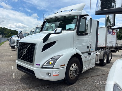 2025 Volvo VNR300 6x4 Cabeza Tractora Cabina Corta