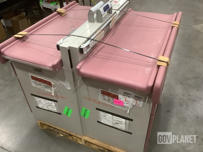 (2) UMF 5900 Examination Tables