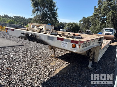 2003 Trail King TK70HT 85400 lb 48 ft T/A Remolque con Rampa Abatible Hidráulica