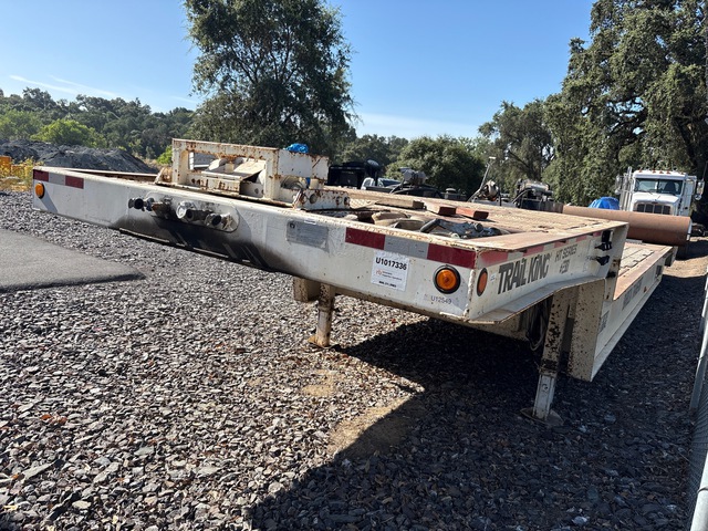 2004 Trail King TK70HT 85400 lb 48 ft T/A Hydraulic Tail Trailer