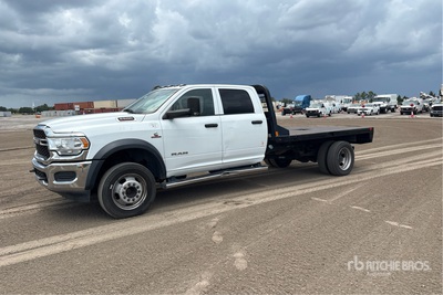 2022 Ram 5500 4x4 Crew Cab Flatbed Truck
