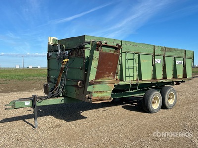 Wishek 6518 18 ft T/A Silage Wagon