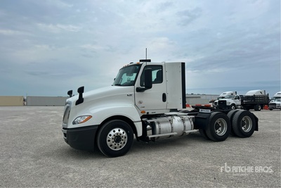 2020 International LT625 6x4 Cabeza Tractora Cabina Corta