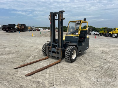 Combilift COMBI-RT 3000 lb 3x3 Carrello elevatore su autocarro