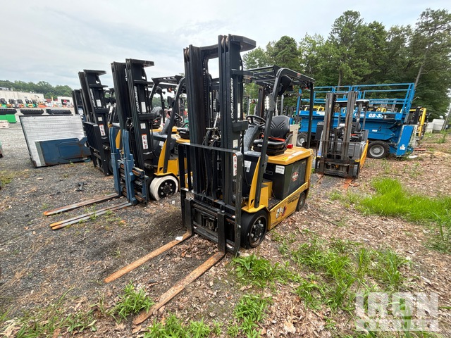 Cat EC25EN 4600 lb Forklift