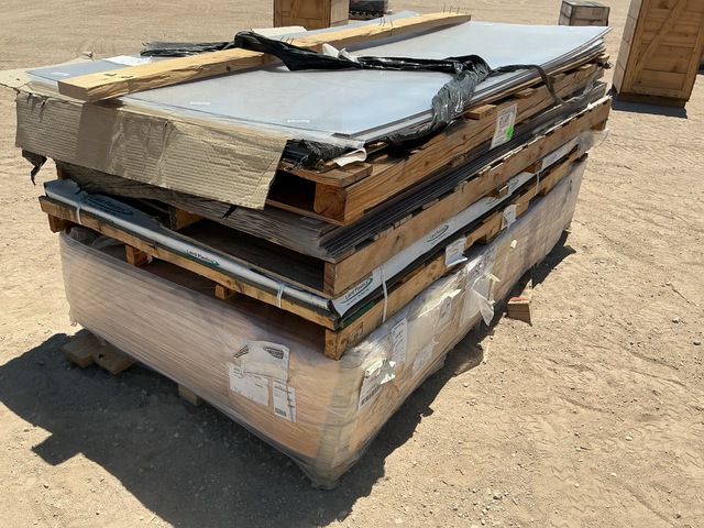 (79) 96&rdquo; x 48&rdquo; x &frac14;&rdquo; VSS Logistics AA59502-3A1084R1 Polycarbonate Plastic Sheets