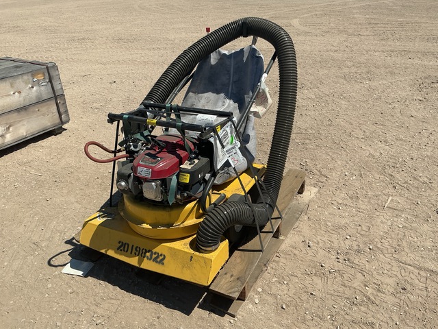 Elgee 634-LPH Gasoline-Powered Litter Vacuum