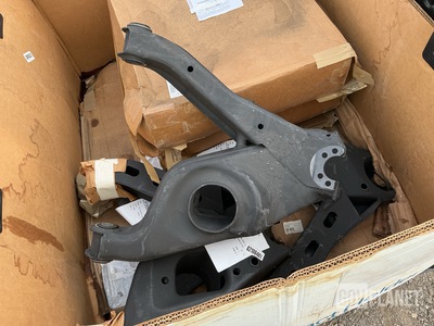 (7) AM General 12480554-1 Control Arms
