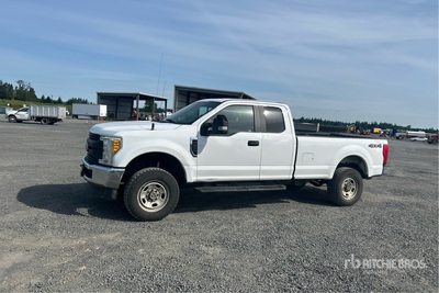 2017 Ford F-250 XL 4x4 Extended Cab Pick-up