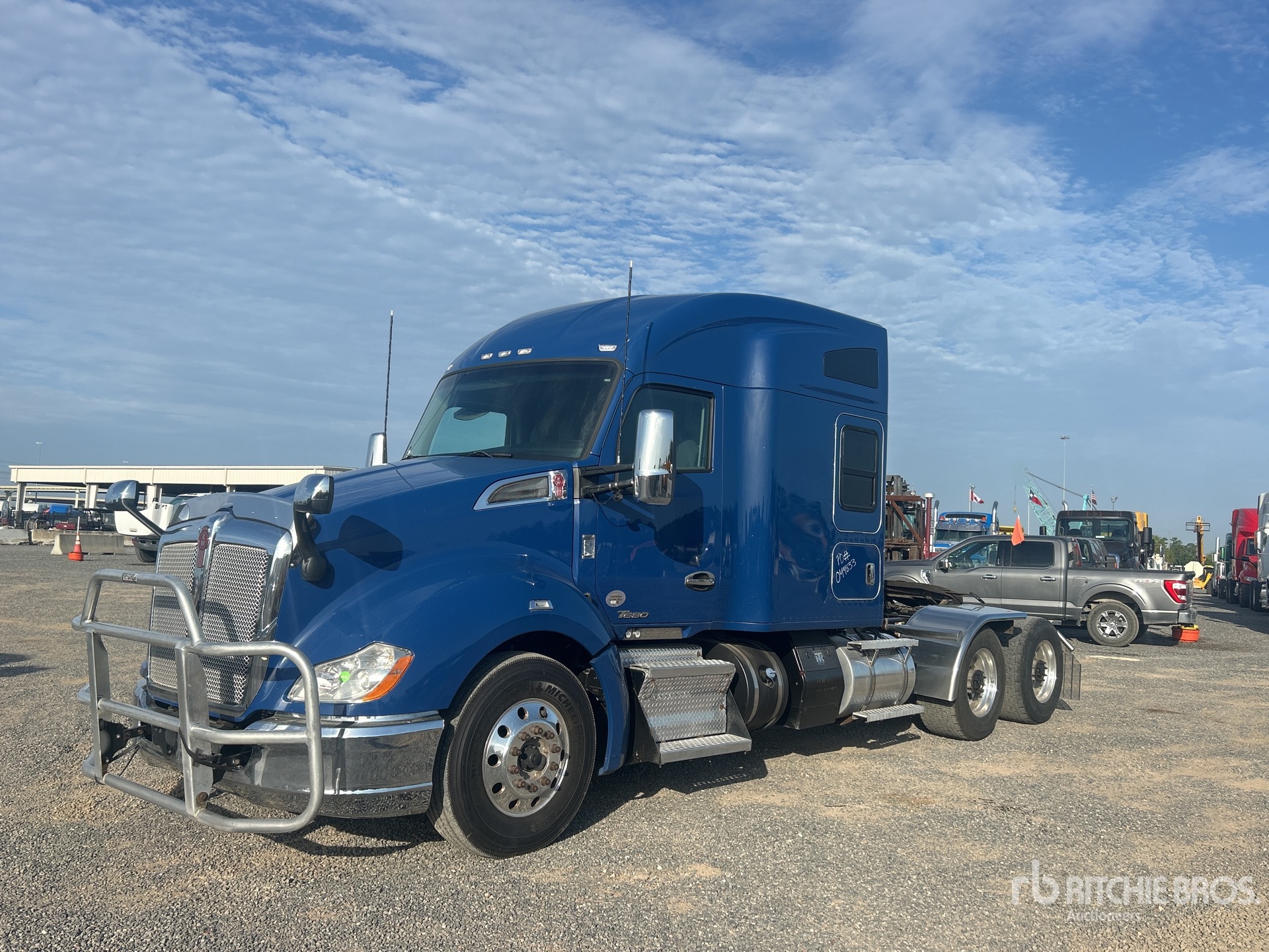 2020 Kenworth T680 6x4 T/A Sleeper Truck Tractor