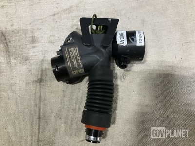Carleton Life Support Systems 16VK063-2 Regulator Connector