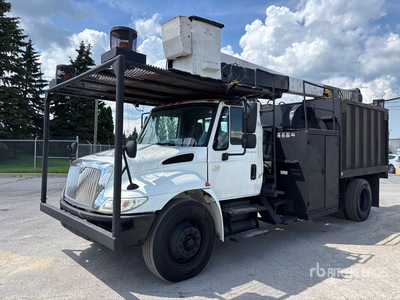 2009 F.Drapeau 15.2 m on 2007 International 4300 4x2 Bucket Truck