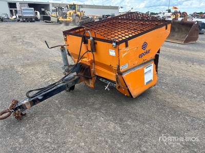 2005 Epoke SKE8 Salt Spreader