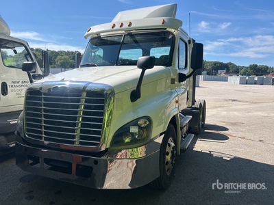 2019 Freightliner Cascadia 125 6x4 Cabeza Tractora Cabina Corta (Inoperable)
