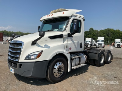 2019 Freightliner Cascadia 126 6x4 Day Cab Truck Tractor