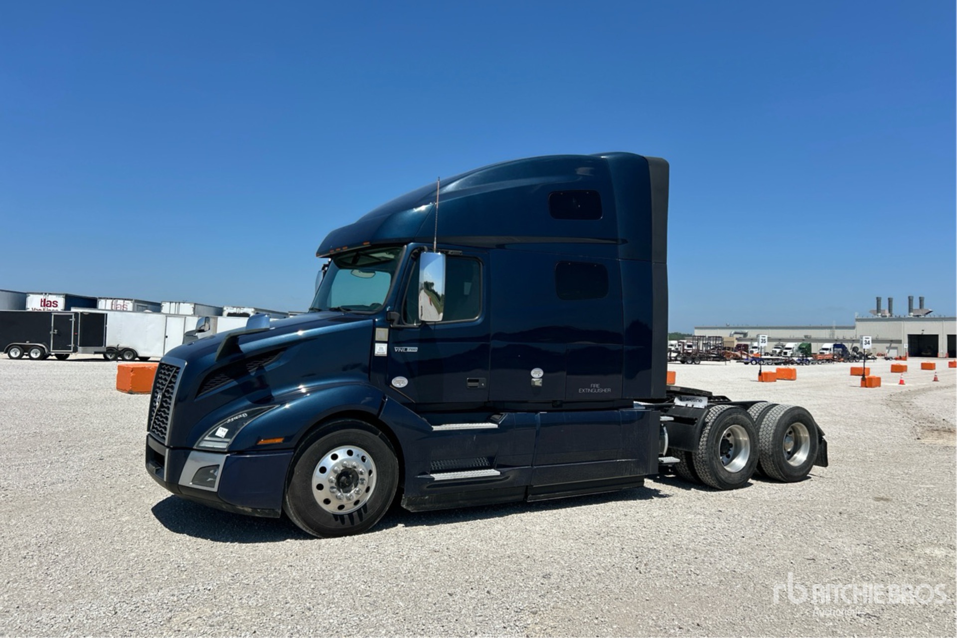 2020 Volvo VNL760 6x4 T/A Sleeper Truck Tractor