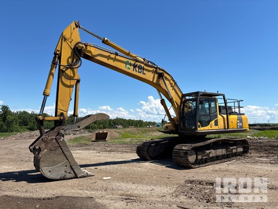 2017 Komatsu PC450LC-8 Tracked Excavator