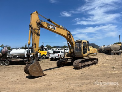 1998 John Deere 200LC حفارة بجنزير